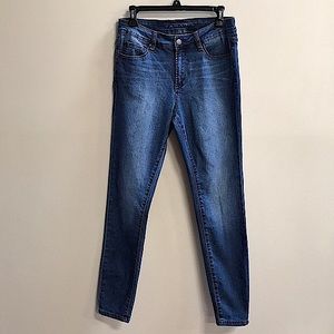Tahari Stretch Skinny Jeans Size 6